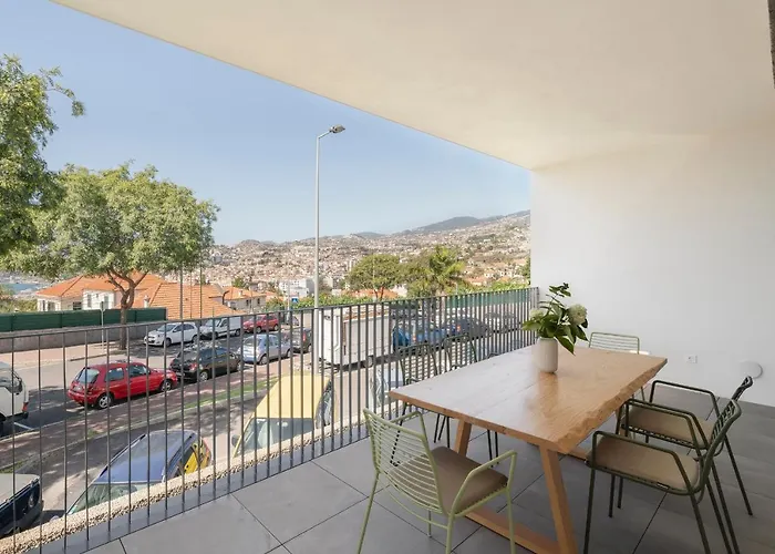 וילה Casa Do Miradouro 7 By Heart Of פונשל